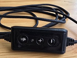 Genesis Gaming fejhalgató